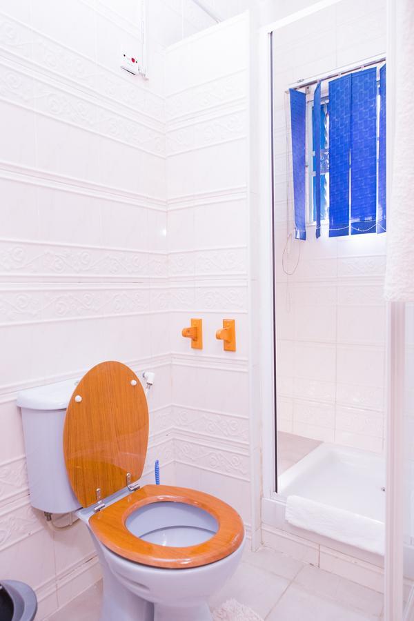 Maxwell Court Apartments Akra Zewnętrze zdjęcie