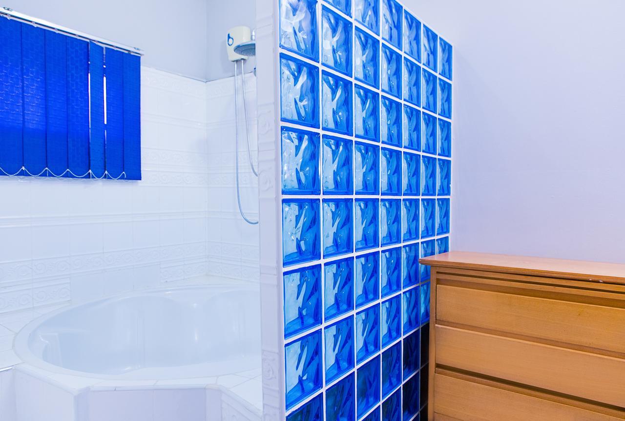 Maxwell Court Apartments Akra Zewnętrze zdjęcie