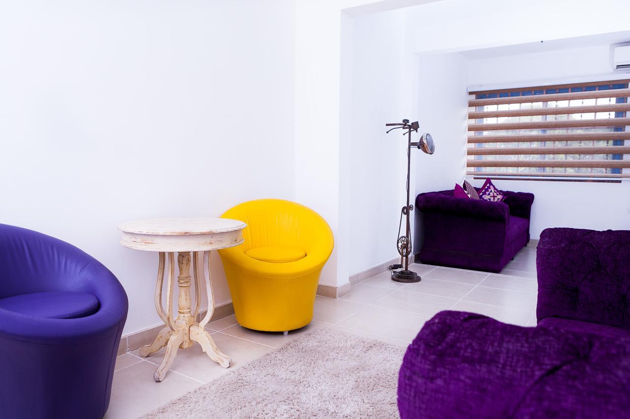 Maxwell Court Apartments Akra Zewnętrze zdjęcie