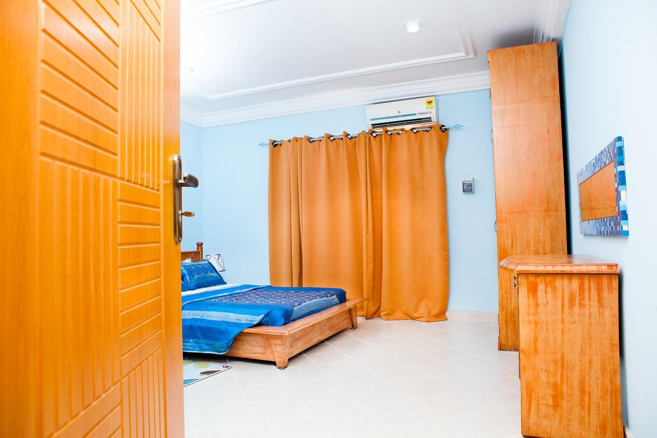 Maxwell Court Apartments Akra Zewnętrze zdjęcie