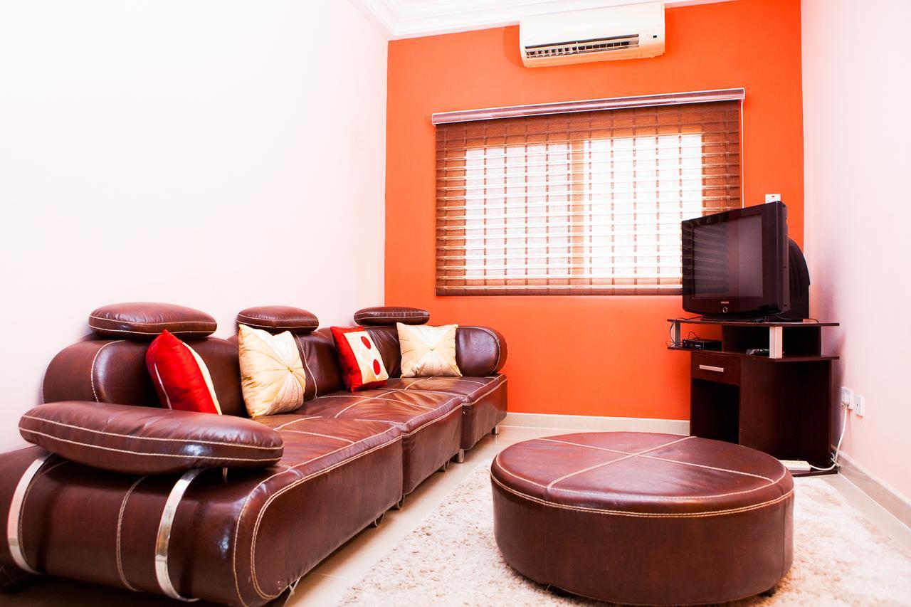 Maxwell Court Apartments Akra Zewnętrze zdjęcie