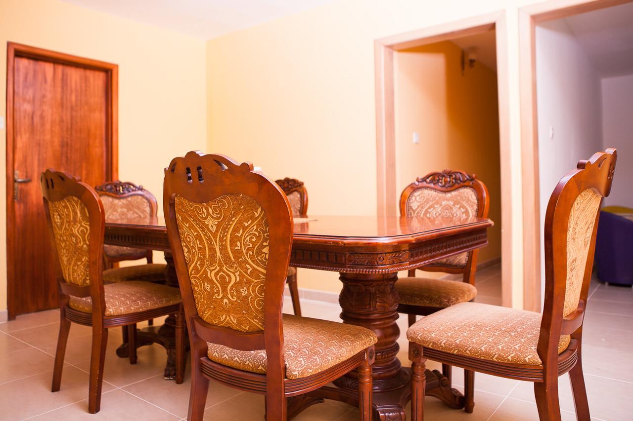 Maxwell Court Apartments Akra Zewnętrze zdjęcie
