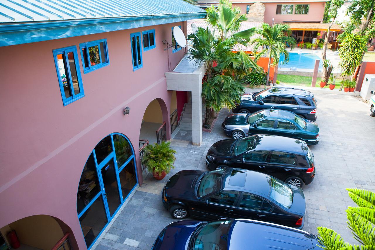 Maxwell Court Apartments Akra Zewnętrze zdjęcie