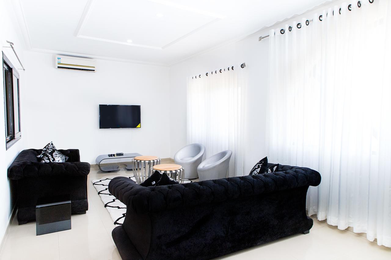 Maxwell Court Apartments Akra Zewnętrze zdjęcie