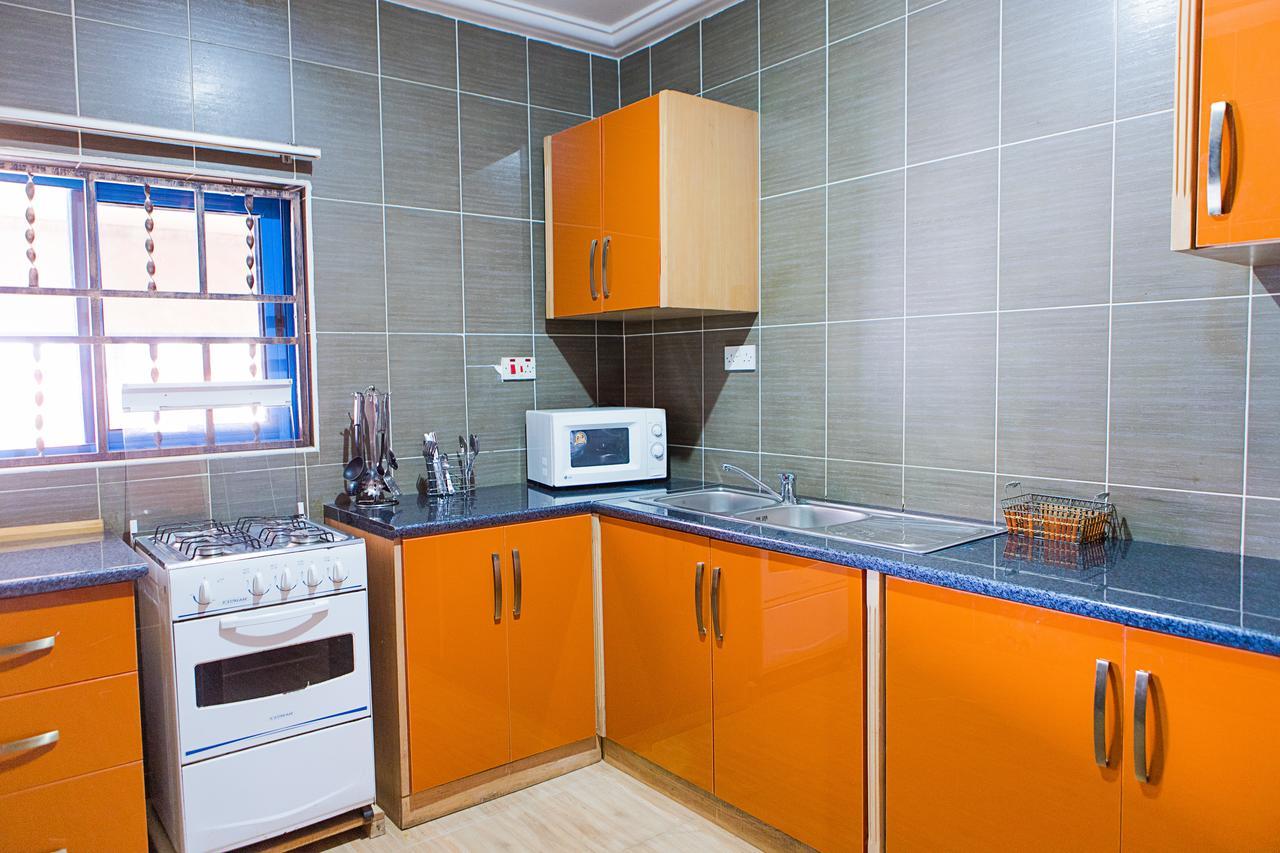 Maxwell Court Apartments Akra Zewnętrze zdjęcie