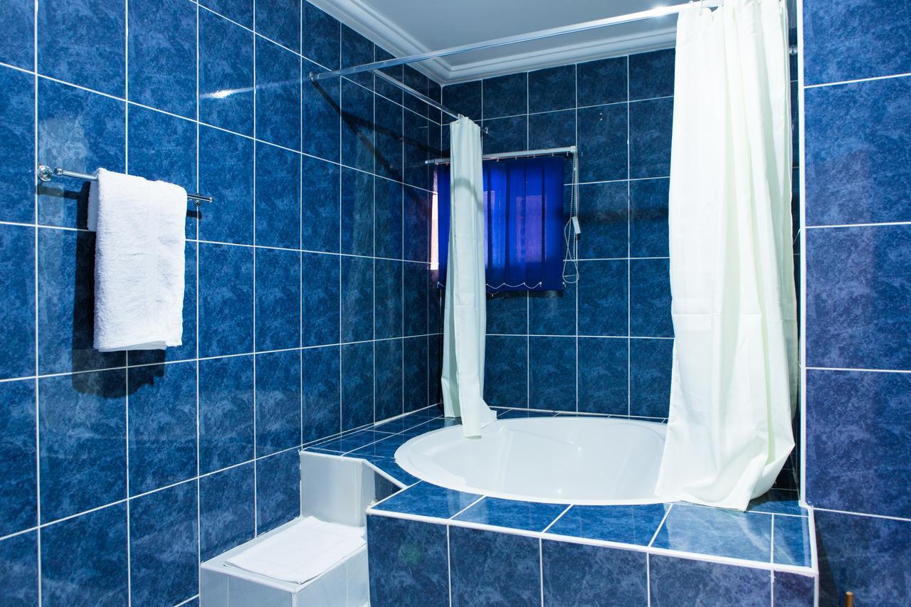 Maxwell Court Apartments Akra Zewnętrze zdjęcie