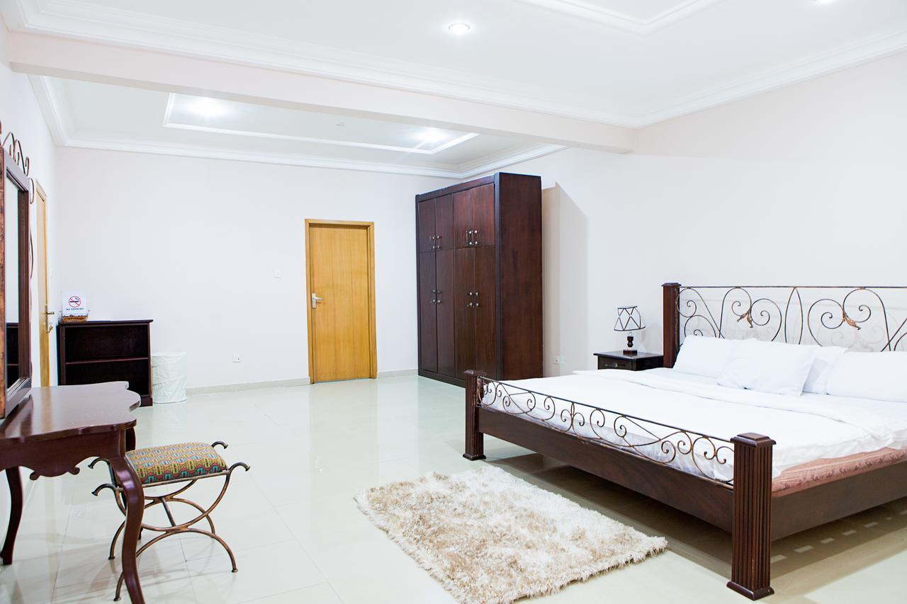 Maxwell Court Apartments Akra Zewnętrze zdjęcie